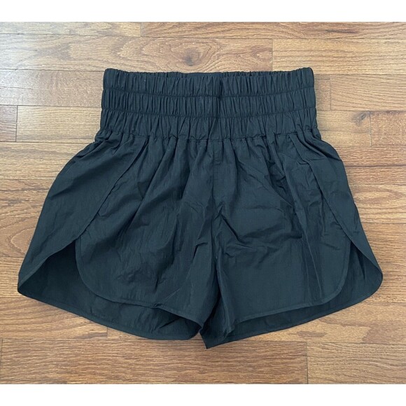 HALARA Super High Waisted  Split Hem 2 In 1 Casual Shorts 2.5"  Size Small - Picture 4 of 12